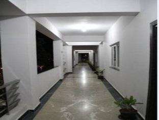 Oyster Airport Hotel Hyderabad Exterior photo